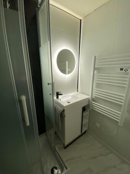 Studio Chaleureux Renove 알레몽 외부 사진